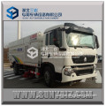 High quality HOWO 4X2 5m3 road sweeper/cleaner vehicle/truck
